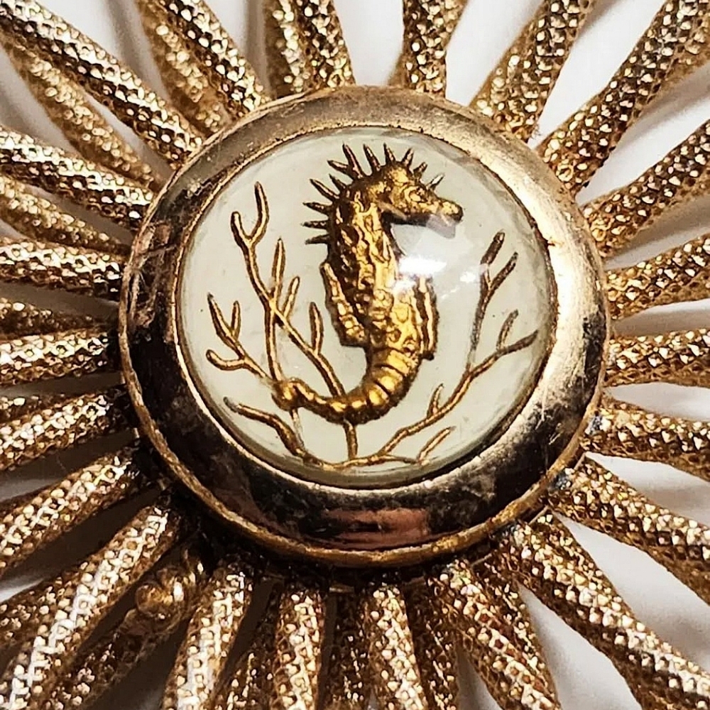 Vintage MCM Sunburst Pendant - Picture 4 of 5